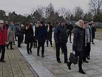 2024 Plskovi-pohreb Mirek 10  Cestou ke smuteční síni. - pátek, 26. ledna 2024