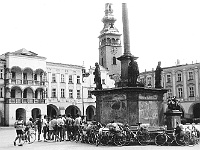 Ebi 1986 PaeDr 21  23.8.1986 prohlídka náměstí a radnice Nový Jičín