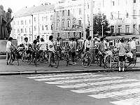 Ebi 1987 Lisak 06  Dvousoší Tychona a Keplera na Pohořelci včetně ztuhlého Ebicyklu.