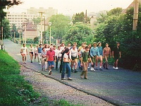 Ebi 1987 PaeDr 16  5.7.1987 v Mostě, jdeme na Hněvín