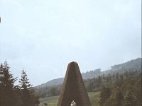 EBI 1988 Sir 023  Pondělí 4. 7. 1988. Památník na Dukle