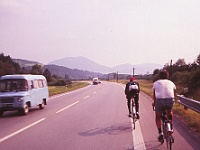 EBI 1989 Sir 083  Šestá etapa pátek 14. 7. 1989. Do Kysuckého Nového Mesta zbývá už jen pár kilometrů - Petr Štorek a Kamil Galuščák