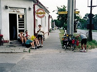 Ebi 1995 Paedr 006  5.8.1995 pozdní snídaně ve Skalici