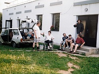 Ebi 1996 Paedr 004  28.7.1996 Dušan a Eva Krchovi a Vašek Slavík a syn na hvězdárně v Upici.A dva pracovníci P. Šanda a ?