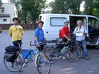 Ebi 2008 Ottakarka 001  První ebicyklisté dorazili do Popradu.