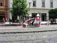 Ebi 2008 Riha 076  Ekologická doprava na Hlavném náměstí v Košicích.