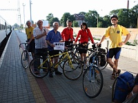 Ebicykl 2008 Sejut  005  Příjezd vozové hradby a některých Ebicyklistů do Popradu