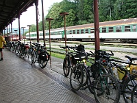 Ebi 2009 Riha 119  Tolik bicyklů jesenické nádraží už dlouho nevidělo.