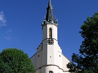 Ebi 2010 Riha 223a  Děkanský kostel sv. Jáchyma v horní části jáchymovského Náměstí Republiky.