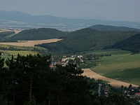 EBI 2011 Mirek 142  Košariská z mohyly M. R. Štefánika - Bradlo