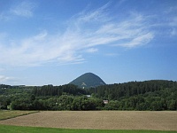 EBI 2011 Ottakarka 080  Opět jeden z dalších krásných vrchů lemujících naši cestu.