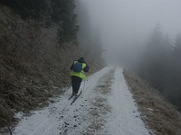 SKI 2011 Mirek 25  Ale i vpředu končí cesta 20 metrů před námi v mlze.