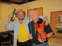 SKI 2011 Ottakarka 43  Díky Rosťovi byly na výběr Staropramen, Starobrno i Budvar.