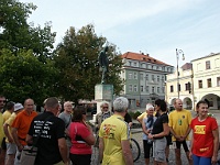 EBI 2012 Mirek 013  U pomníku klasika hudby - Litomyšl