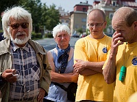 Ebi 2012 Roman 003  Průvodce dr. Skřivánek je jediný, komu není horko