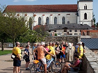 Ebi 2012 Roman 005  Nasloucháme výkladu, ale pečou se nám mozky