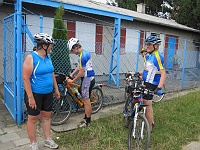 EBI 2012 Ottakarka 112  Modrá je dobrá nejen na dresech, ale i na oplocení.