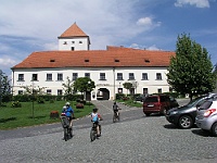 Ebi 2012 Riha 216  Čejkovice – zámek přebudovaný na hotel.