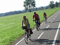 Ebi 2012 Riha 225  Nová cyklostezka pokračuje až do Veselí nad Moravou.