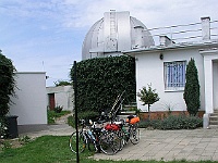 Ebi 2012 Riha 325  Sluneční hodiny v areálu hvězdárny.