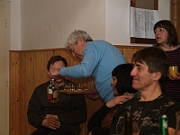 Ski 2012 Melantrich 34  Hejtman v roli vrchního čašníka