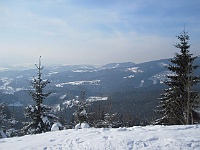 SKI 2012 Ottakarka 20  A máme tu zase panorámata! To budou jistě Beskydy.