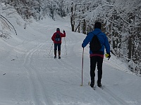 SKI 2015 Mirek 008  Láďa se přibližuje - čtvrtek, 5. února