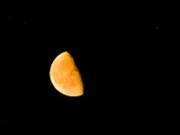 Ebi 2016 Roman 110  Přerov - pohled na Měsíc (foceno ze židle, před ulehnutím)