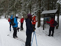 SKI 2016 Mirek 042  Jdeme po stopách partyzánů (Luděk a Karin Smolkovi, Jája, Iljušin, Kája) - sobota, 20. února