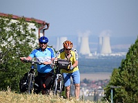 Ebi 2017 Mateno 138  3.8.,skratka cez pole z HV Hlohovec na cestu 507 - Ilja Šín spolu s polným hejtmanom