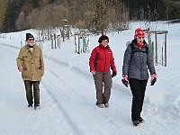 Ski 2017 Hom 018  Po namrzlé cestě ze sedla k chatě to dost klouzalo