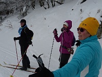 Ski 2018 Mirek 08  Pohled si vychutnáváme všichni (Láďa, Ilona, Dana) - čtvrtek, 22. února