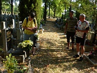 EBI 2022 Mirek 167  Tiché zamyšlení u náhrobku. (Manželka, Michal, Dalimil) – středa, 10. srpna