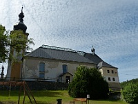 EBI 2022 Mirek 260  Kostel sv. Mikuláše v Petrovicích má prosklenou střechu. – čtvrtek, 11. srpna