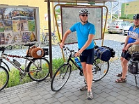 EBI 2023 Mirek 002  Z Kroměříže pokračujeme na kole. (Martin, Láďa) - sobota, 22. července