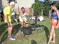 Ebi 2024 Dalimil 022  Začíná se podávat výborný guláš.
