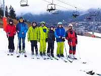 SKI 2024 Mirek 047  Lyžařská sekce nám poslala fotku z areálu na Donovaloch (Smolkovi a Obertovci). - sobota, 24. února 2024