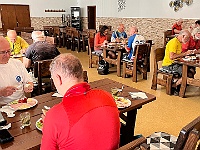 EBI 2026 Mirek 015  Nedělní opulentní snídaně v restauraci. - neděle, 26. července