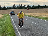EBI 2026 Mirek 064  Stoupání do Jakubčovic (Víťa, vzadu Honza, Rosťa). - pondělí, 27. července