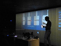 EbiCERN 2025 Mirek 054  Vysvětlení principu práce urychlovače. - čtvrtek, 15. května