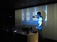 EbiCERN 2025 Mirek 055  “Oblak“ protonů (červená vodorovná čárka) … - čtvrtek, 15. května