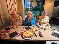 EbiCERN 2025 Mirek 135  Den zakončíme v pizzerii. - pátek, 16. května