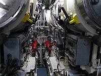 EbiCERN 2025 Mirek 187  Také prostor mezi torpédovými komorami je využitý na maximum. - sobota, 17. května