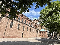 EbiCERN 2025 Mirek 197  Překvapí nás její monumentálnost. - sobota, 17. května