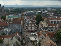 EbiCERN 2025 Mirek 217  Na západ vede Maximilianstrasse přímo ke Staré bráně (Altpörtel). - sobota, 17. května