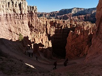 EBIZONA 2013 Mirek 022  Bryce Canyon, Cesta do kaňonu je navíc frekventovaná - čtvrtek, 17. října