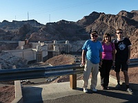 EBIZONA 2013 Mirek 092  Hoover Dam, Společná fotka s přehradou – sobota, 19. října