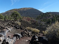 EBIZONA 2013 Mirek 188  Sunset Crater, Okolí kráteru je dosud pokryto sopečným materiálem – úterý, 22. října