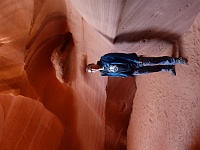 EBIZONA 2013 Mirek 283  Antelope Canyon, Martin v kaňonu Antelope – čtvrtek, 24. října