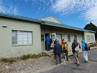 EBIZONA 2013 Mirek 438  Mt. Lemmon, Před větrem se schováme v bývalém vojenském objektu - úterý, 29. října